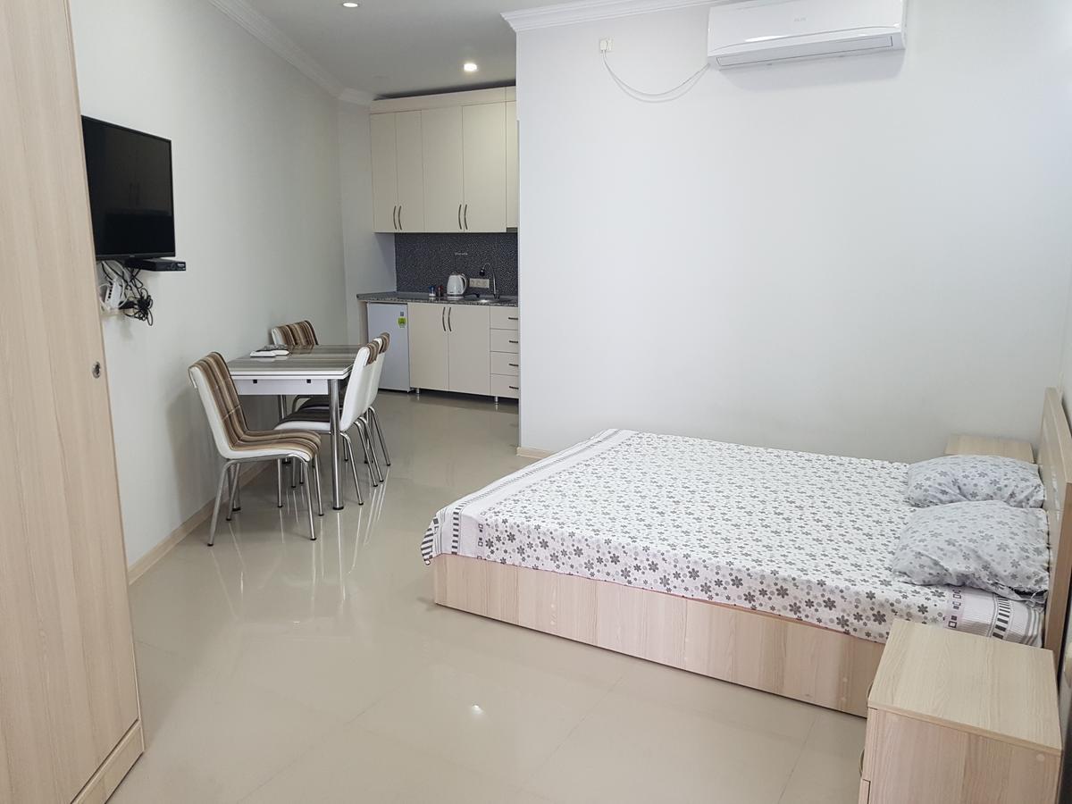 Apartment In Front Of Mcdonald'S Батумі Екстер'єр фото