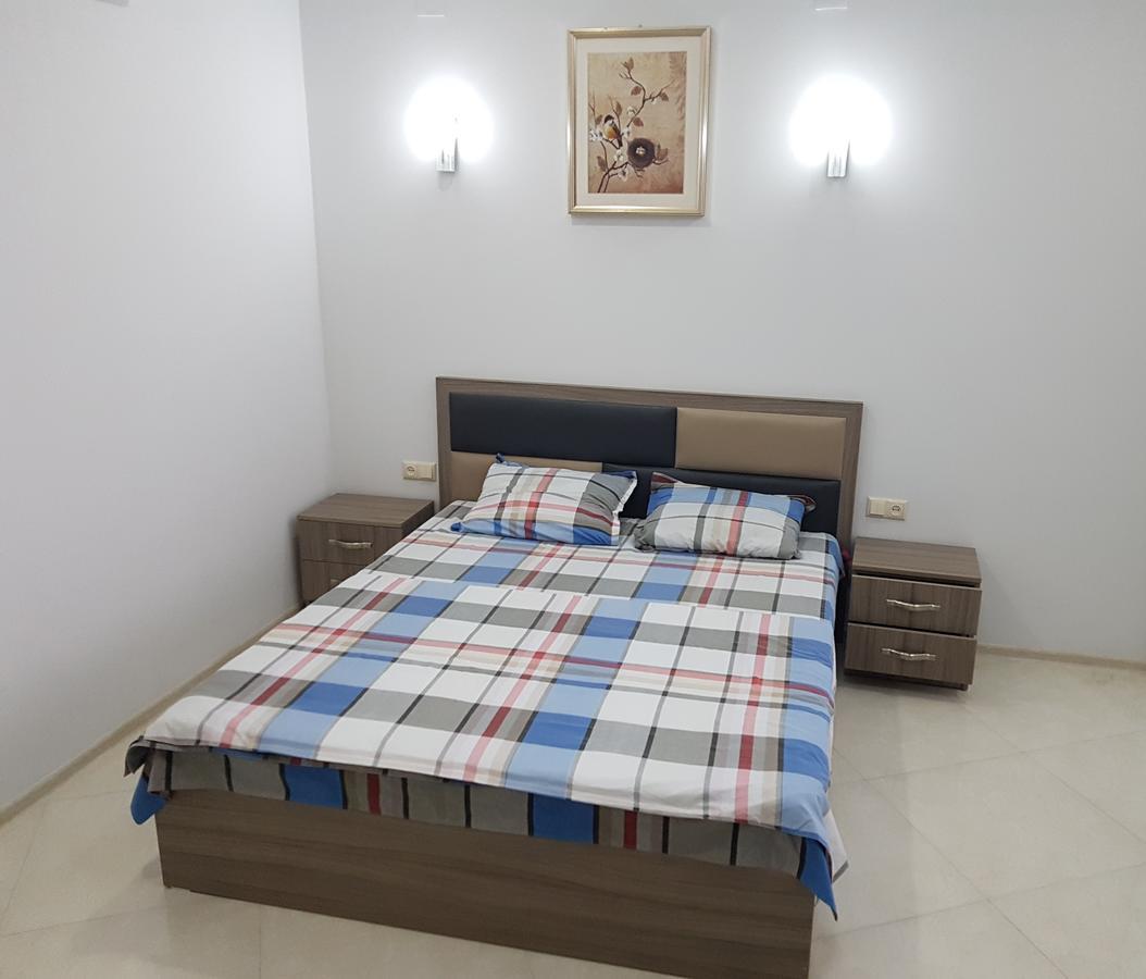 Apartment In Front Of Mcdonald'S Батумі Екстер'єр фото