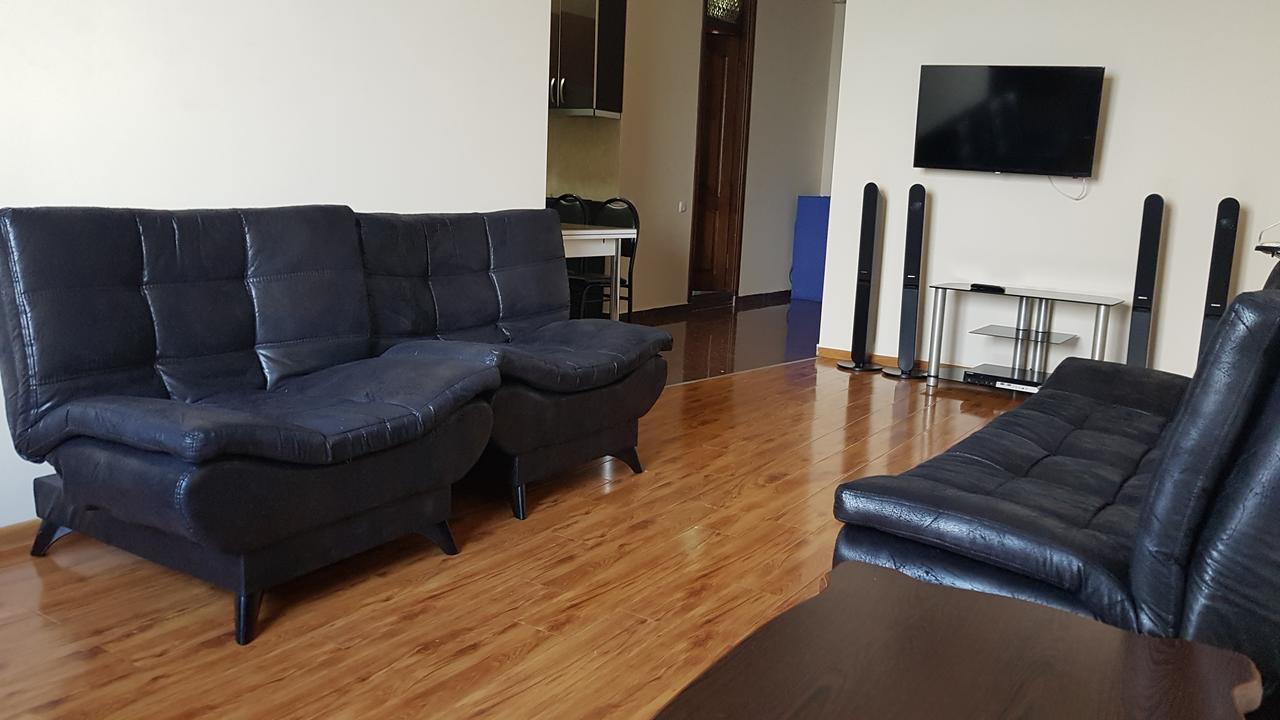 Apartment In Front Of Mcdonald'S Батумі Екстер'єр фото