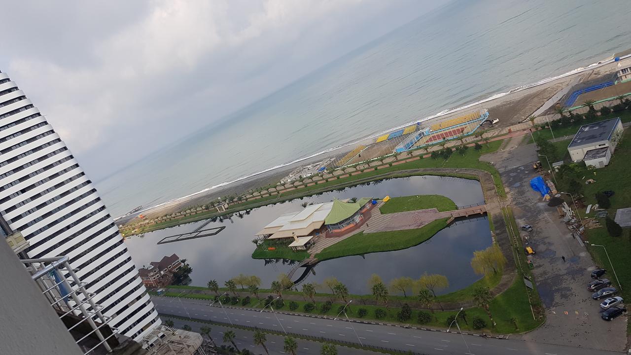 Apartment In Front Of Mcdonald'S Батумі Екстер'єр фото