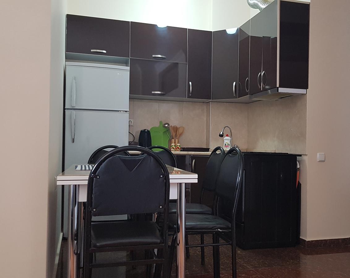 Apartment In Front Of Mcdonald'S Батумі Екстер'єр фото