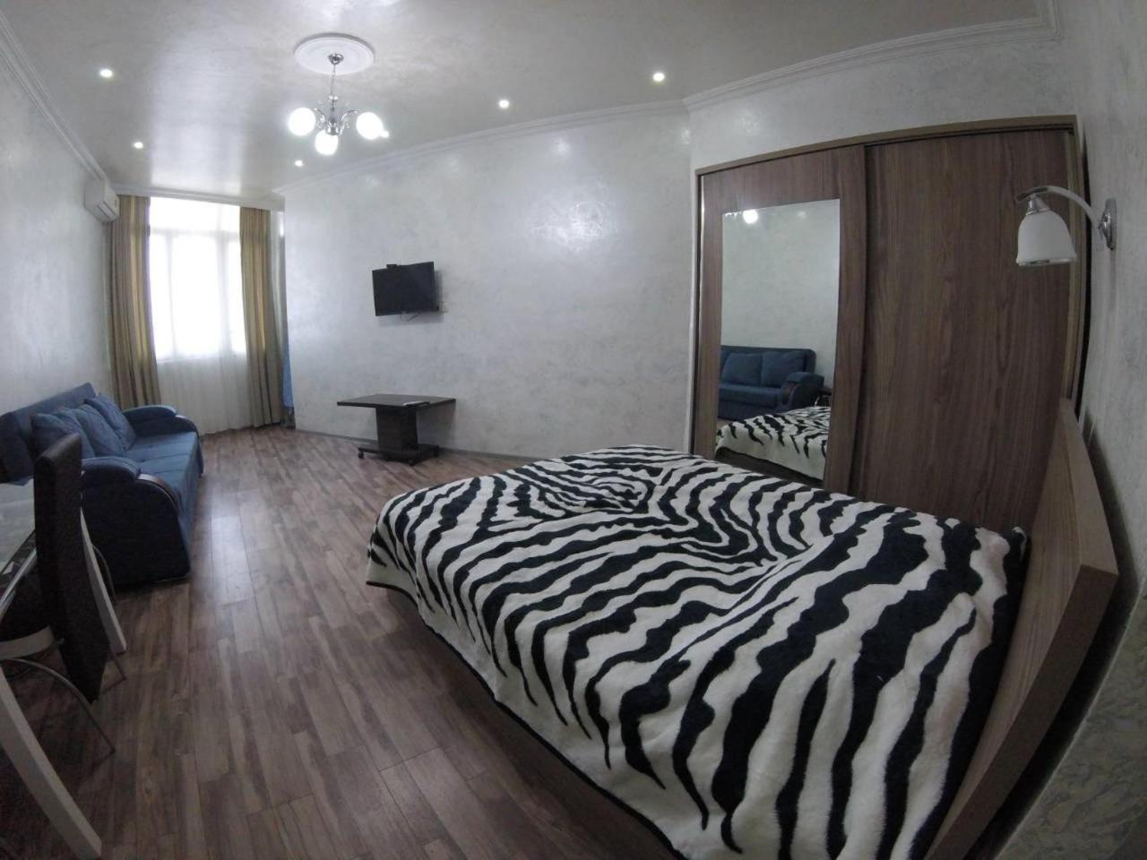 Apartment In Front Of Mcdonald'S Батумі Екстер'єр фото