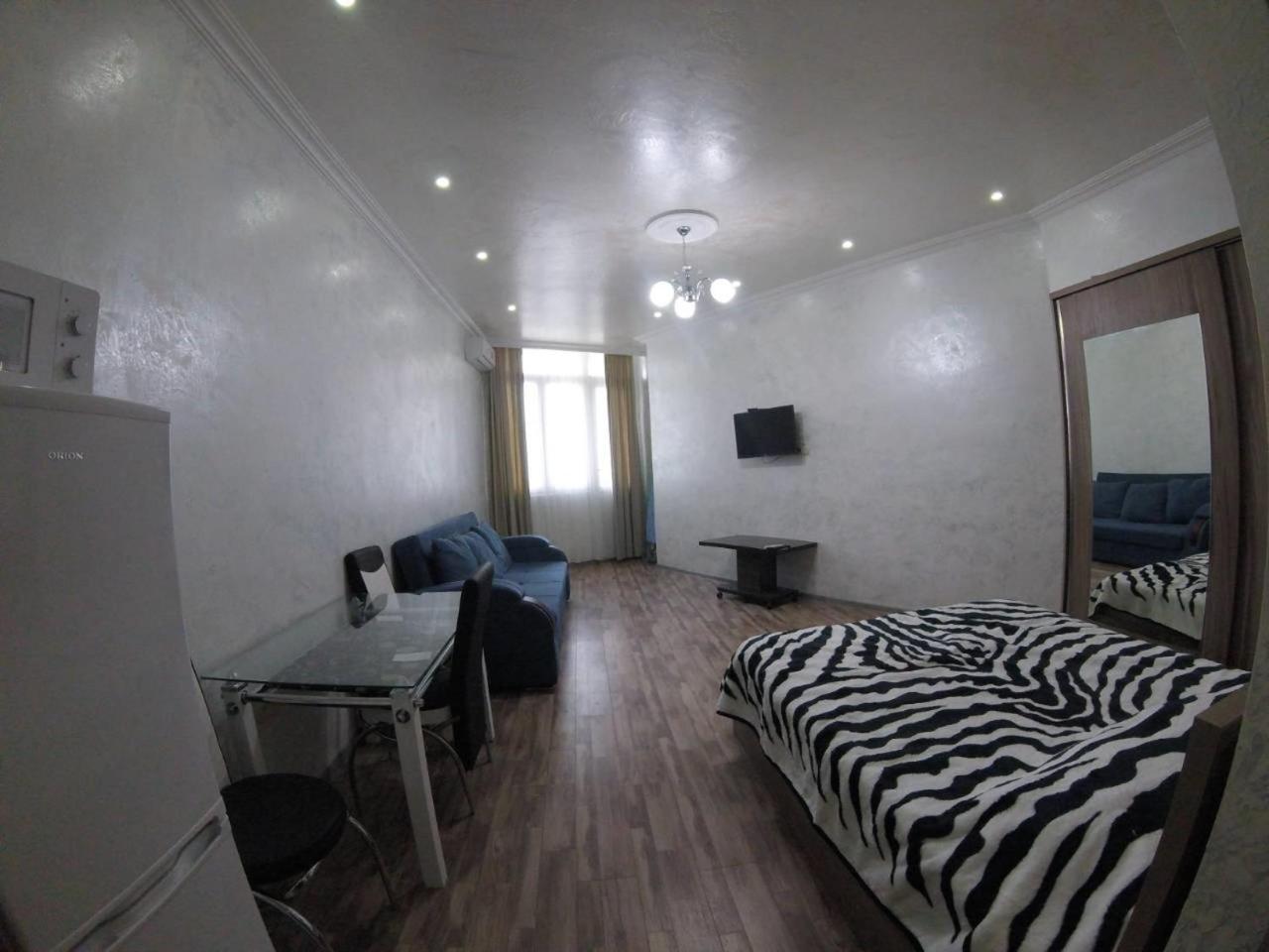 Apartment In Front Of Mcdonald'S Батумі Екстер'єр фото
